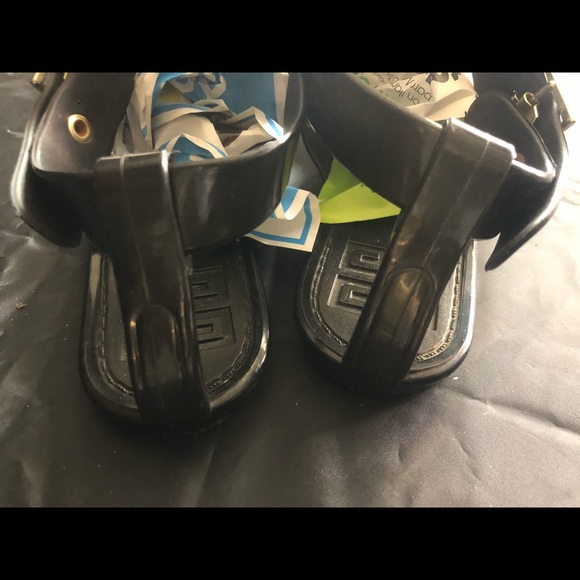 Givency Jelly Gladiator Sandals - Picture 5 of 14